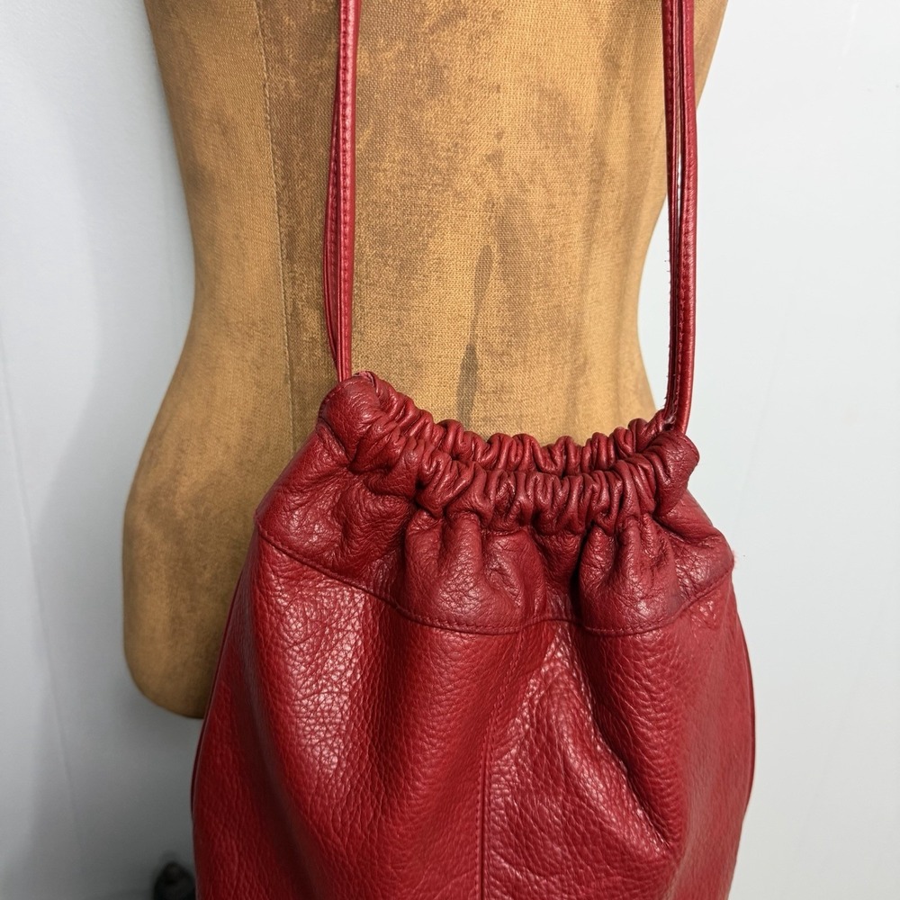 Hobo International Crossbody Bag Red Leather Hobo Vintage Hippie Purse - Picture 9 of 16